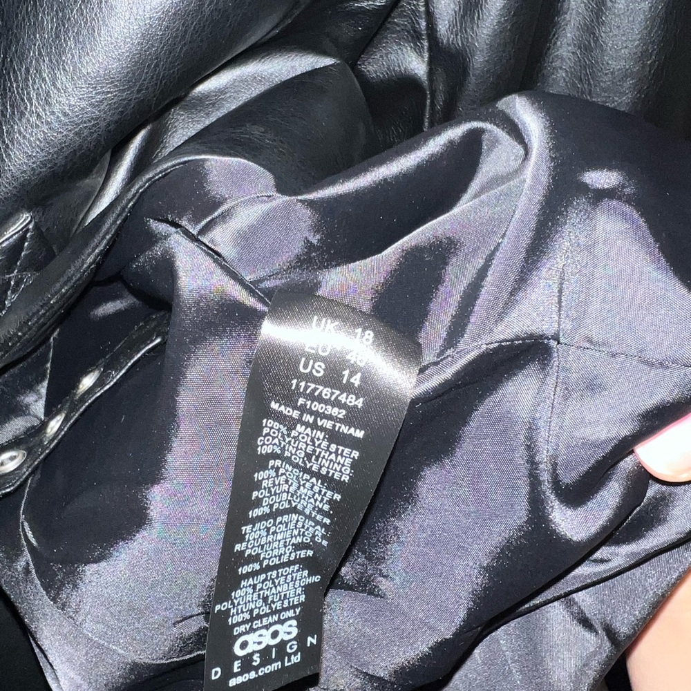 Faux leather jacket - Picture 6 of 7